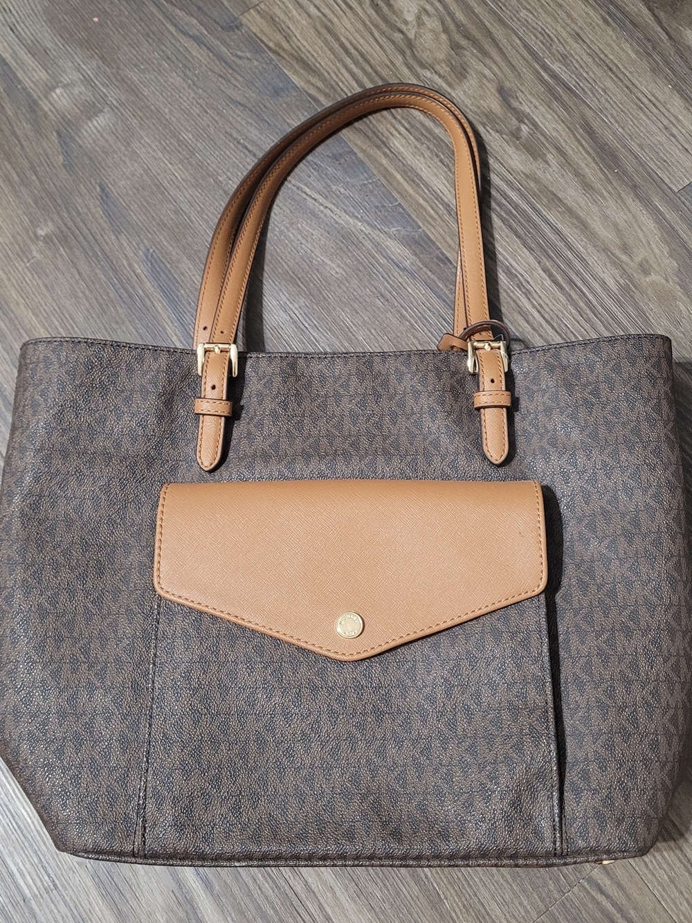 Michael Kors Jet Set Tote Purse signature brown monogram print Medium Pocket